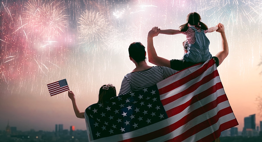 It's Time to Book Your 4th of July Car Rental