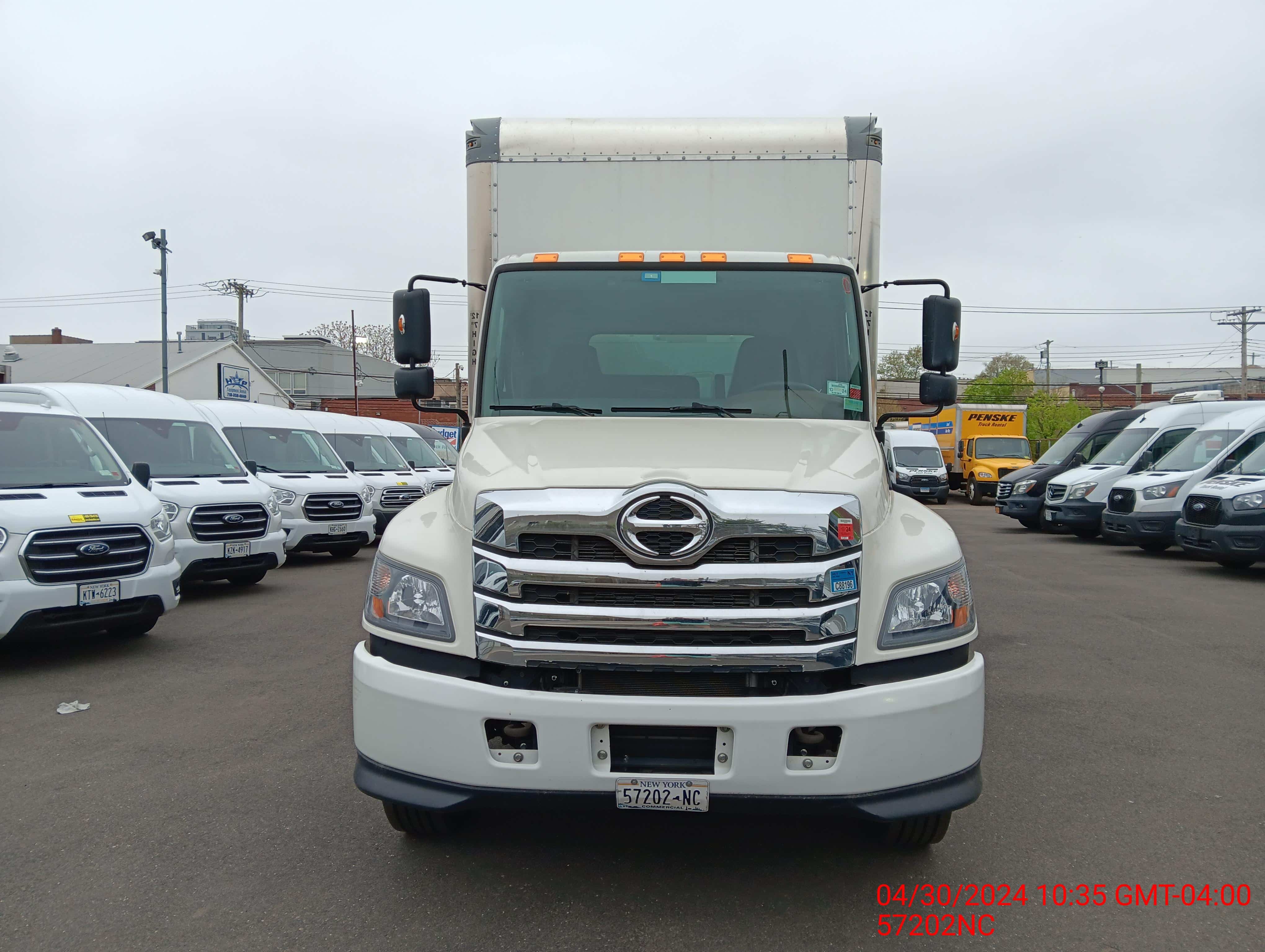 2023 Hino 268A 2758