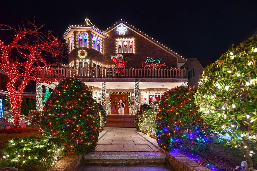 Why Viewing Dyker Heights Lights is a Must This Holiday Season